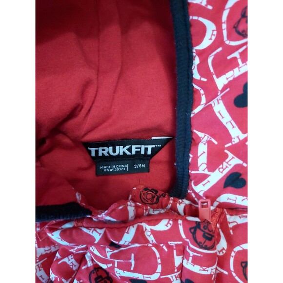 Trukfit Red Logo Snowsuit Size  3-6 Months Looks New Hearts Black - Picture 3 of 5